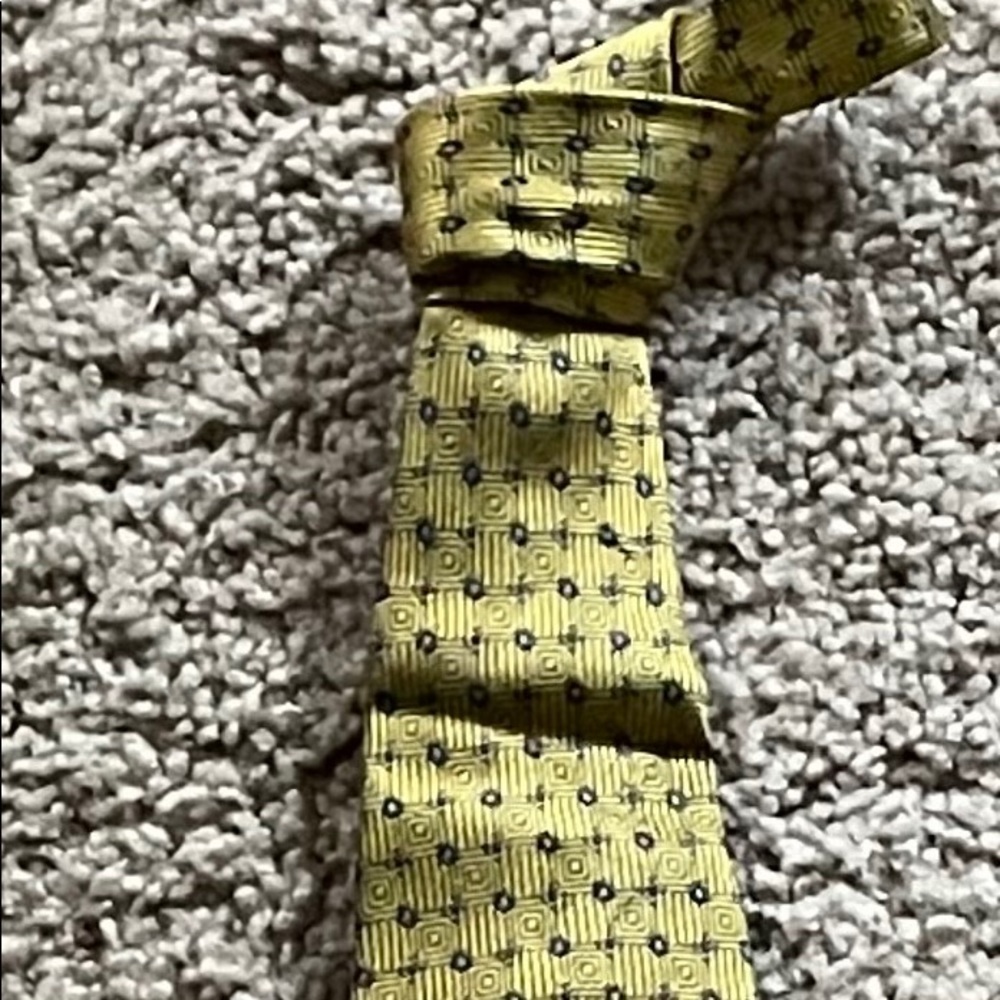 Italian tie
